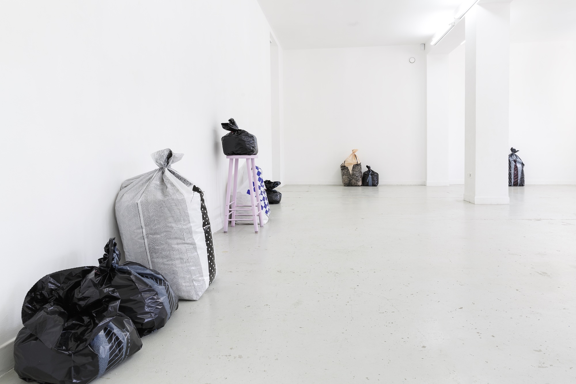 Alfred Hofkunst : Garbage Bodies - Les Bains-Douches, Alençon