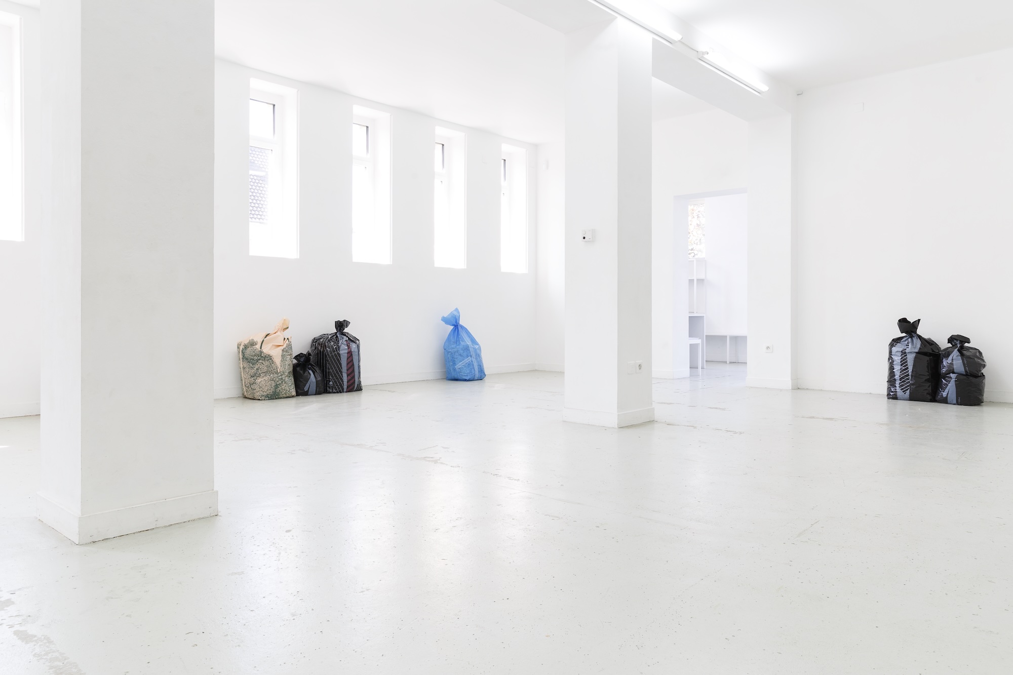Alfred Hofkunst : Garbage Bodies - Les Bains-Douches, Alençon