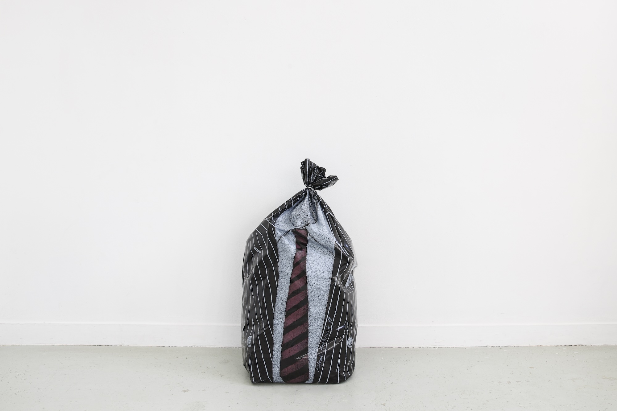 Alfred Hofkunst : Garbage Bodies - Les Bains-Douches, Alençon